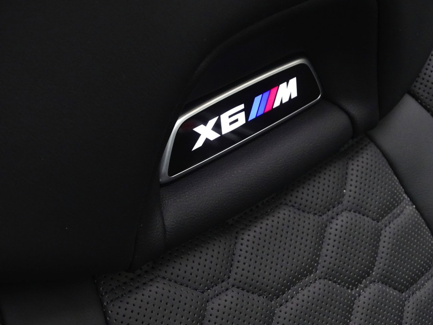 BMW X6 M Competition 627PK / SkyLounge / Carbon / Laser / M- Individual /