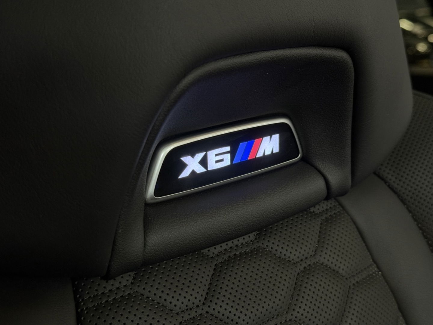 BMW X6 M Competition 627PK / SkyLounge / Carbon / Laser / M- Individual /