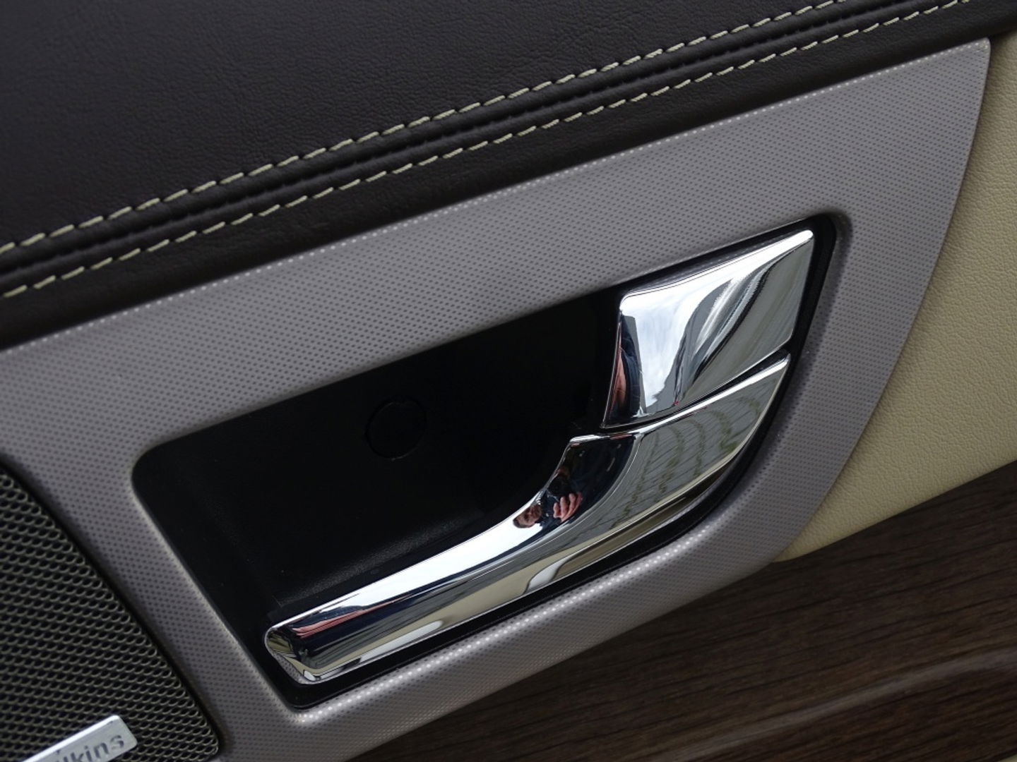 Jaguar XF 5.0 V8 385PK automaat / Portfolio / LED *NAP*