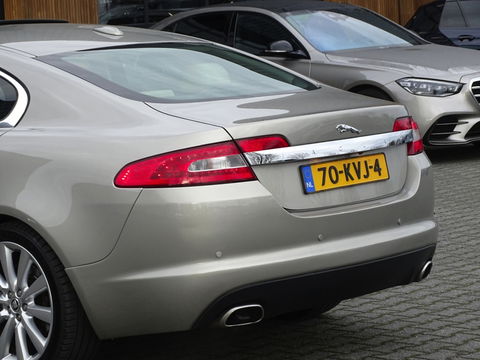 Jaguar XF 5.0 V8 385PK automaat / Portfolio / LED *NAP*