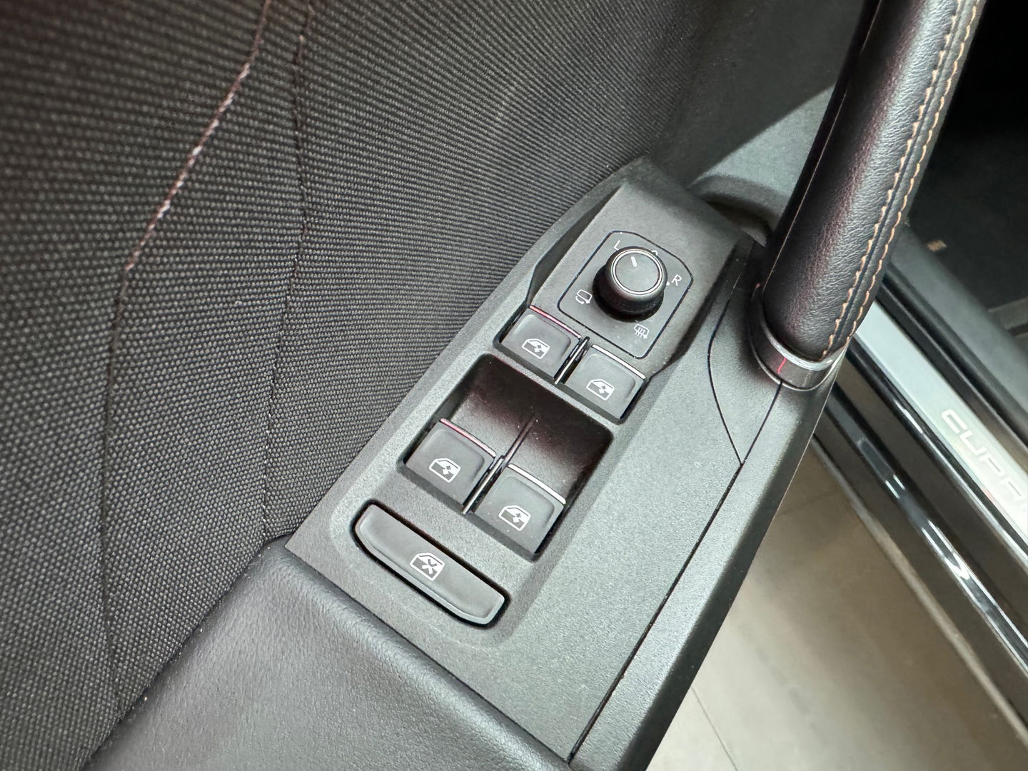 CUPRA Formentor 1.5 TSI Pano|Beats|Keyles|Sfeer|ACC|Dodehoek