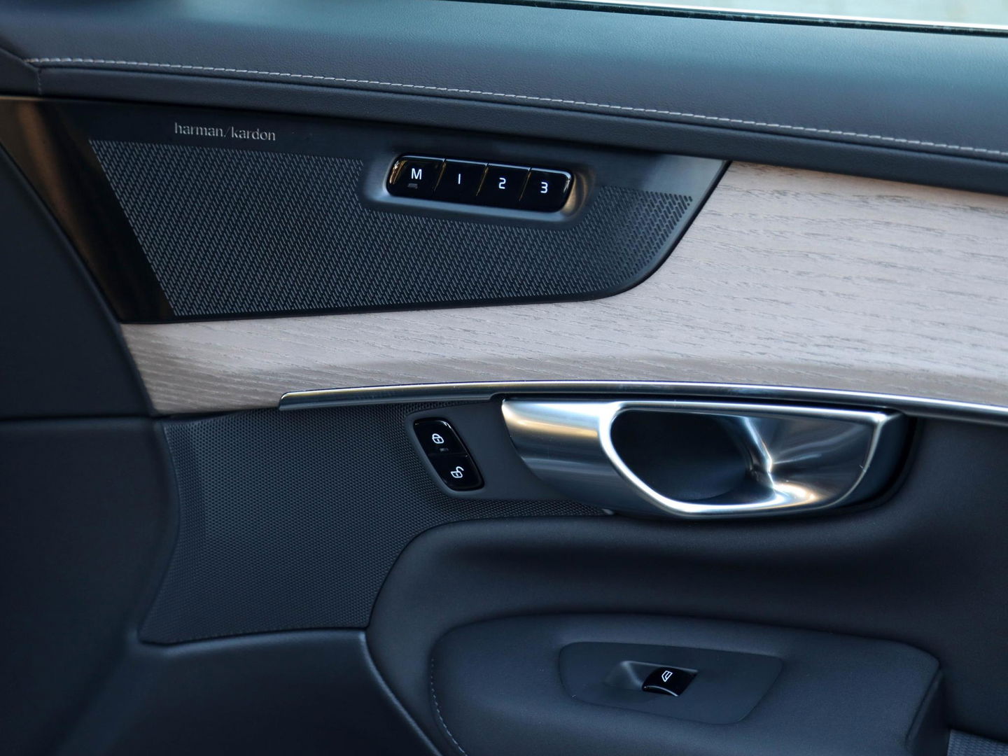 Volvo XC90 T8 AWD Plus Bright *Facelift 7p Panodak 360 Cam Headup Harman Kardon