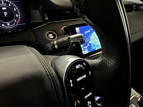 Land Rover Range Rover Evoque 1.5 P300e AWD R-Dynamic S Pano 360°