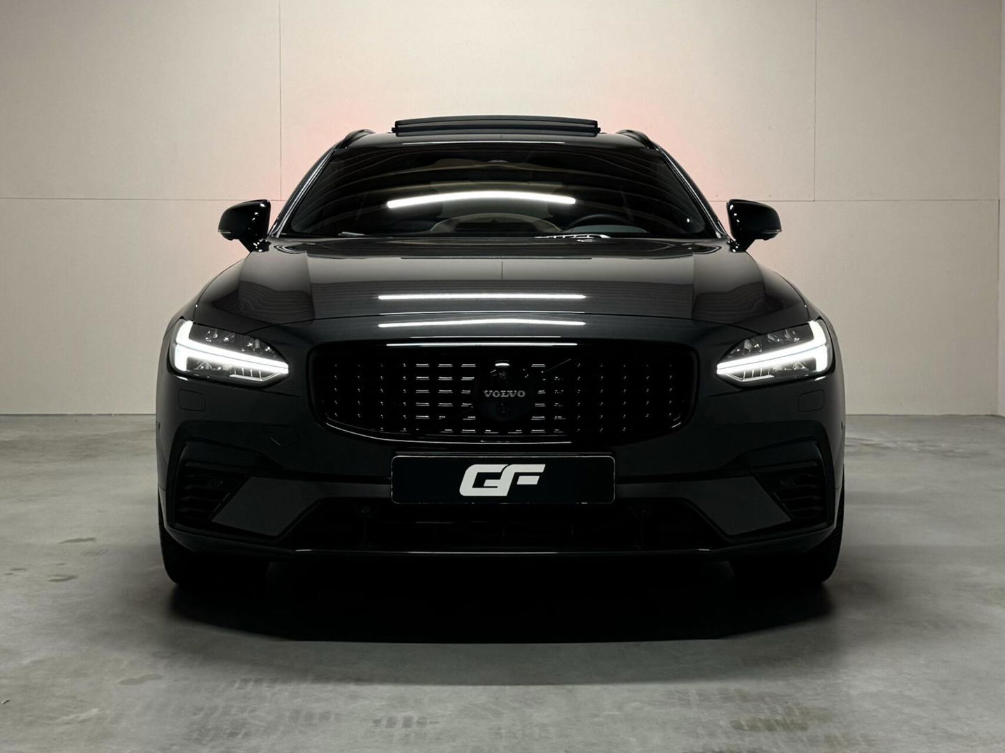 Volvo V90 2.0 T6 Plug-in hybrid AWD Ultra Dark Pano H/K 360 ACC Trekh.