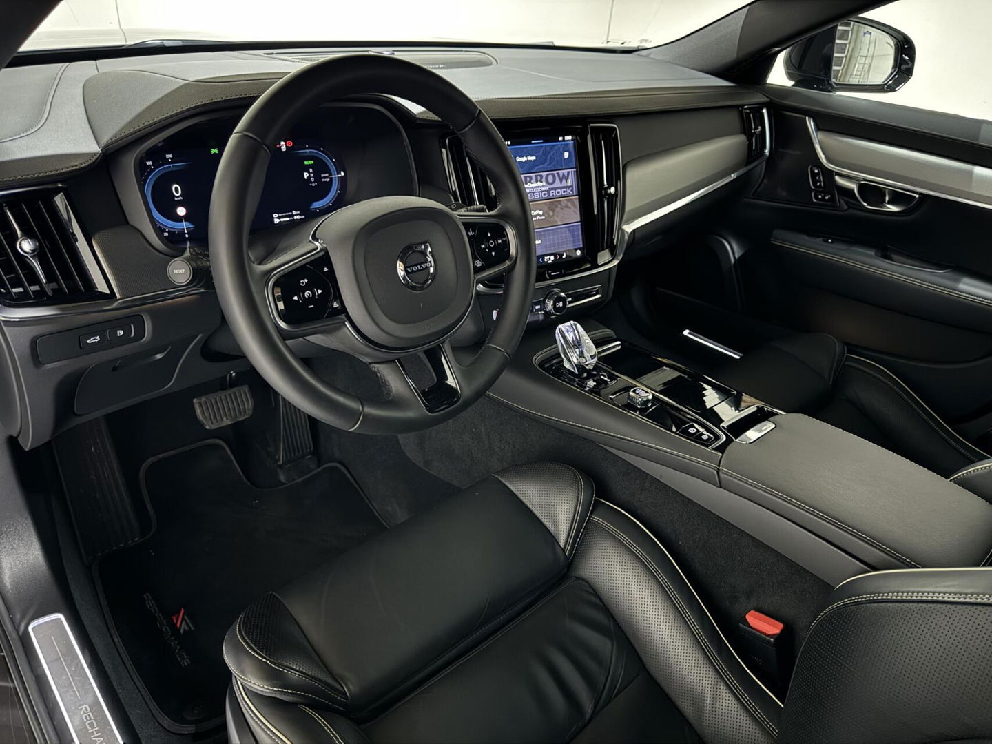 Volvo V90 2.0 T6 Plug-in hybrid AWD Ultra Dark Pano H/K 360 ACC Trekh.