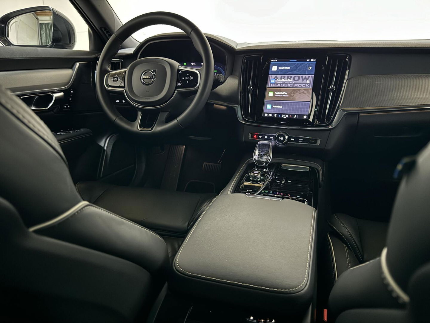 Volvo V90 2.0 T6 Plug-in hybrid AWD Ultra Dark Pano H/K 360 ACC Trekh.