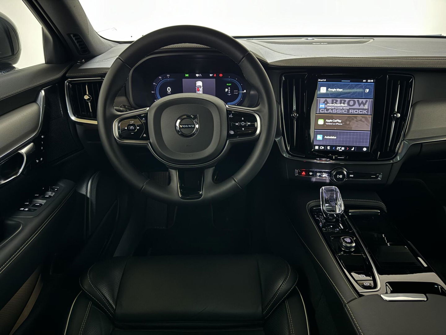 Volvo V90 2.0 T6 Plug-in hybrid AWD Ultra Dark Pano H/K 360 ACC Trekh.