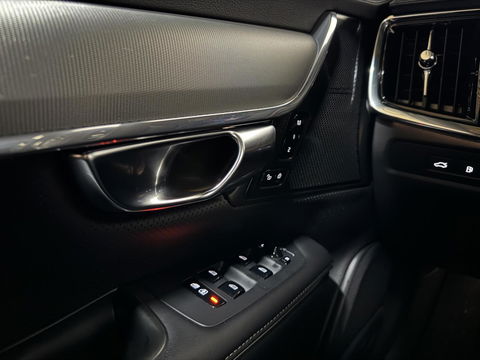 Volvo V90 2.0 T6 Plug-in hybrid AWD Ultra Dark Pano H/K 360 ACC Trekh.