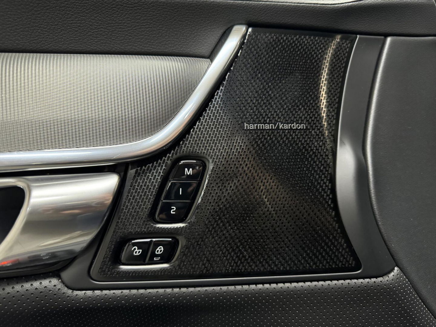 Volvo V90 2.0 T6 Plug-in hybrid AWD Ultra Dark Pano H/K 360 ACC Trekh.