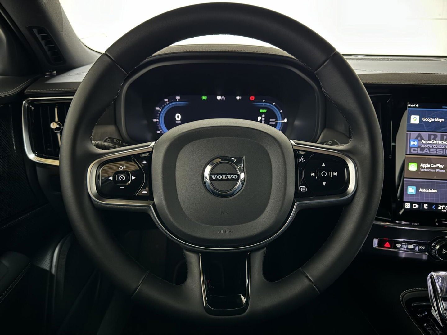 Volvo V90 2.0 T6 Plug-in hybrid AWD Ultra Dark Pano H/K 360 ACC Trekh.