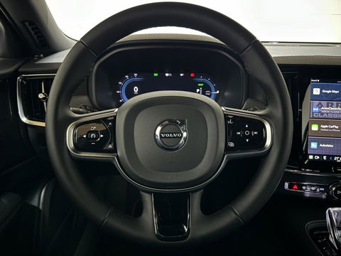 Volvo V90 2.0 T6 Plug-in hybrid AWD Ultra Dark Pano H/K 360 ACC Trekh.