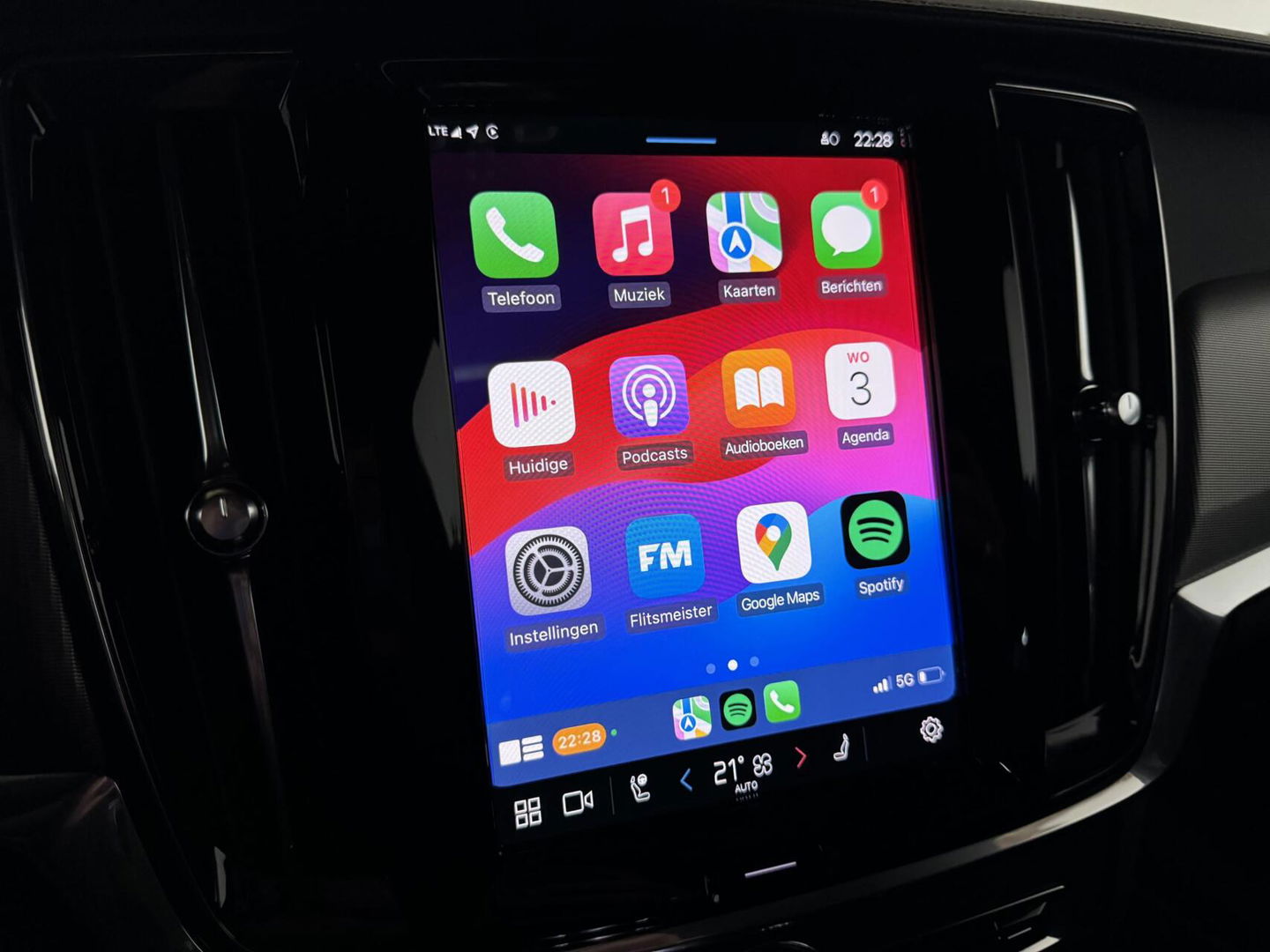 Volvo V90 2.0 T6 Plug-in hybrid AWD Ultra Dark Pano H/K 360 ACC Trekh.