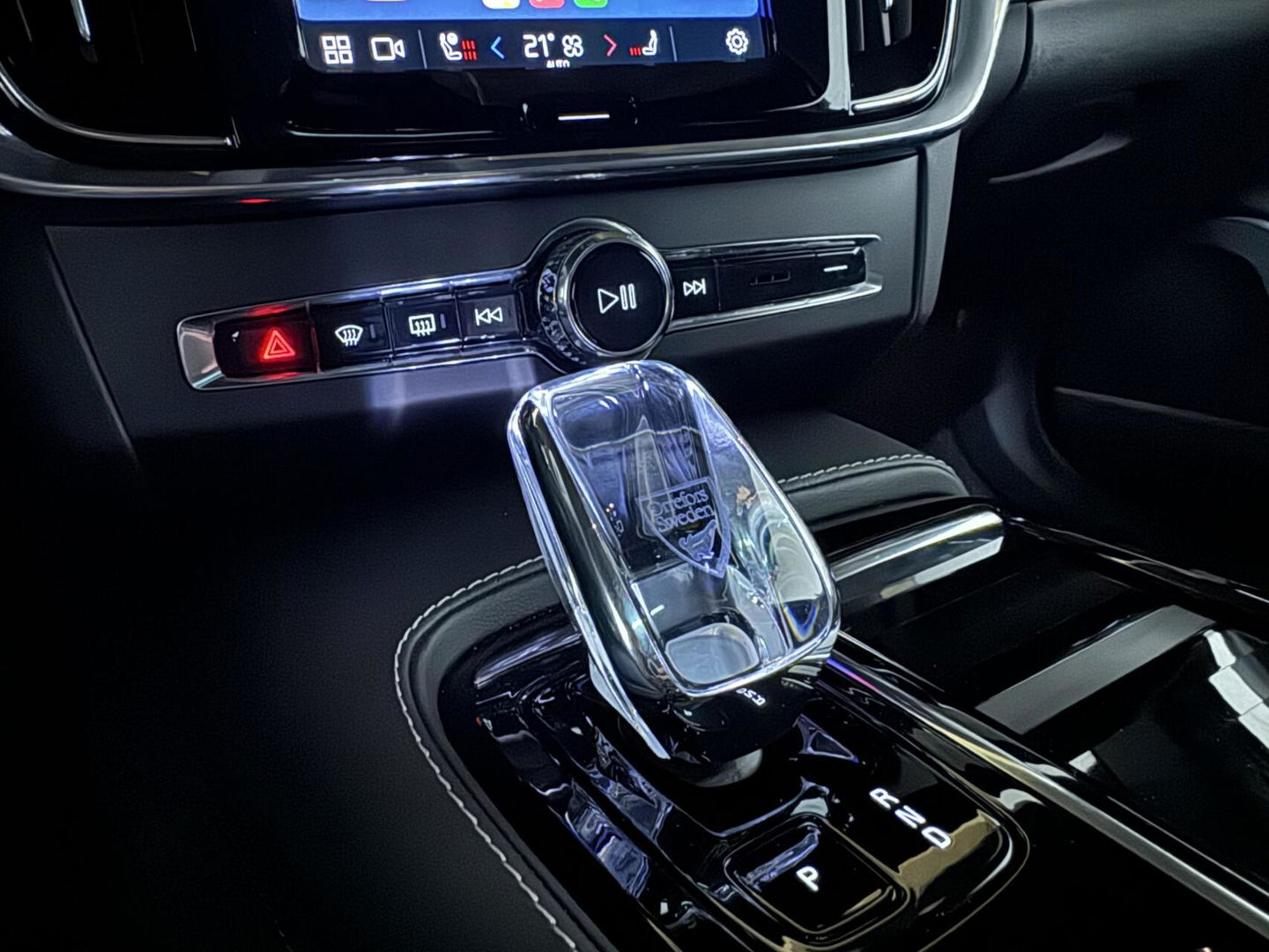 Volvo V90 2.0 T6 Plug-in hybrid AWD Ultra Dark Pano H/K 360 ACC Trekh.