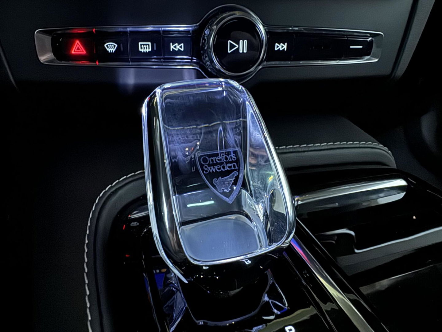 Volvo V90 2.0 T6 Plug-in hybrid AWD Ultra Dark Pano H/K 360 ACC Trekh.