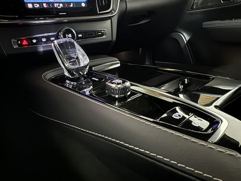Volvo V90 2.0 T6 Plug-in hybrid AWD Ultra Dark Pano H/K 360 ACC Trekh.