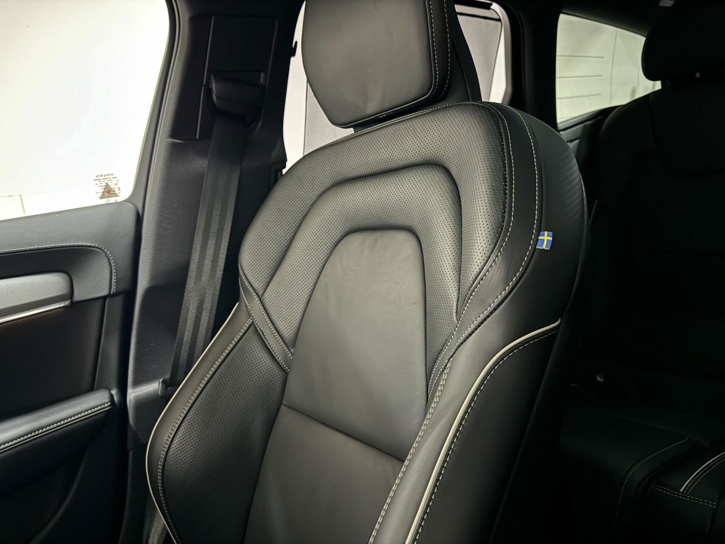 Volvo V90 2.0 T6 Plug-in hybrid AWD Ultra Dark Pano H/K 360 ACC Trekh.