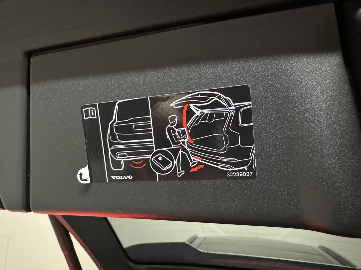 Volvo V90 2.0 T6 Plug-in hybrid AWD Ultra Dark Pano H/K 360 ACC Trekh.