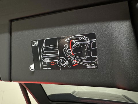 Volvo V90 2.0 T6 Plug-in hybrid AWD Ultra Dark Pano H/K 360 ACC Trekh.