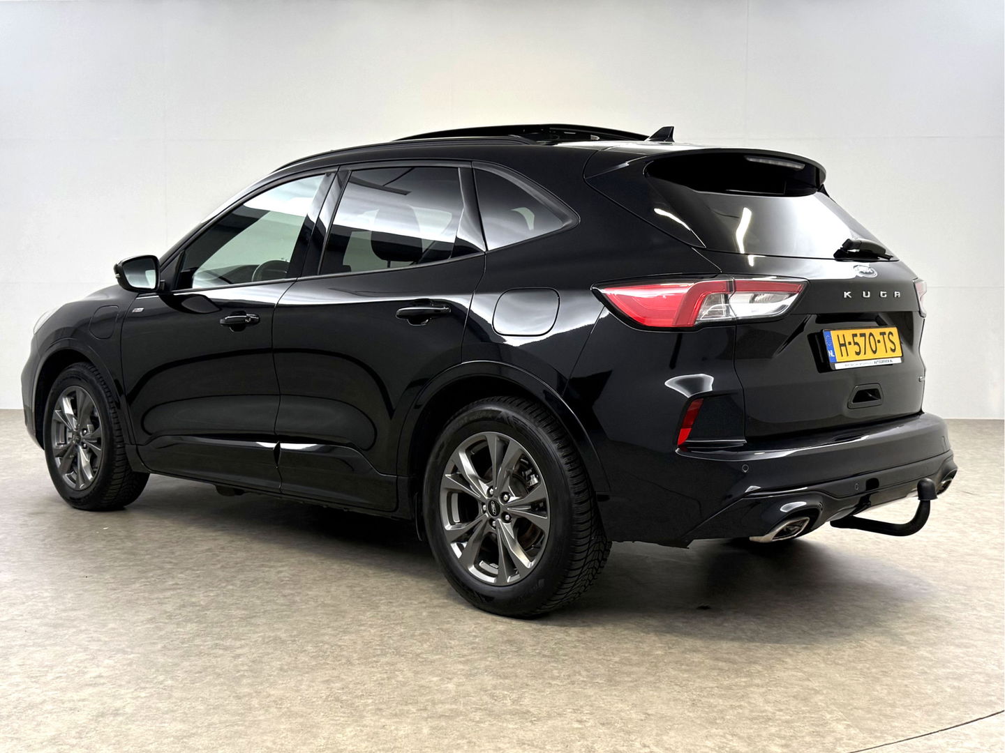 Ford Kuga 2.5 PHEV ST-Line X | Pano | B&O | Virtual | Stuur/Stoelverw. | Carplay | Trekh. | Cruise | NAP