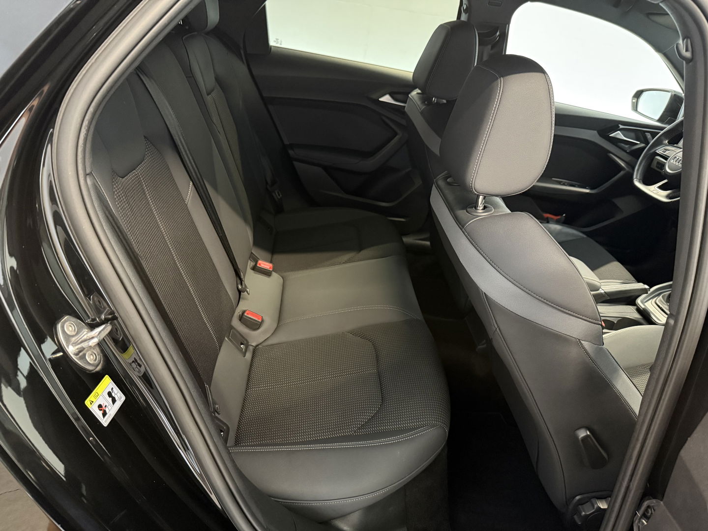 Audi A1 25 TFSI S-line | Virtual | Carplay | Cruise | Parkeersens. | LED | NAP