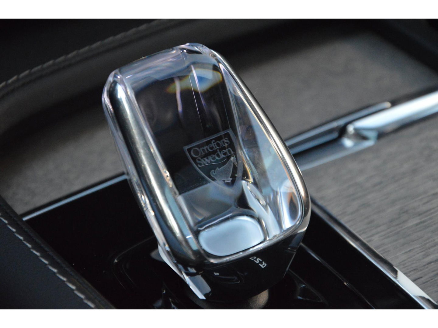 Volvo XC90 T8 Recharge AWD Ultimate Dark | Luchtvering | Head-Up | Panoramadak | Stoelventilatie | Pilot-Assist | Massage stoelen|