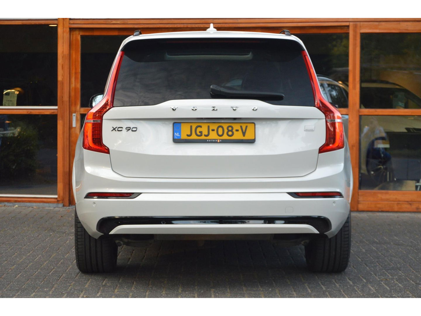 Volvo XC90 T8 Recharge AWD Ultimate Dark | Luchtvering | Head-Up | Panoramadak | Stoelventilatie | Pilot-Assist | Massage stoelen|