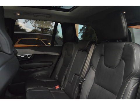 Volvo XC90 T8 Recharge AWD Ultimate Dark | Luchtvering | Head-Up | Panoramadak | Stoelventilatie | Pilot-Assist | Massage stoelen|