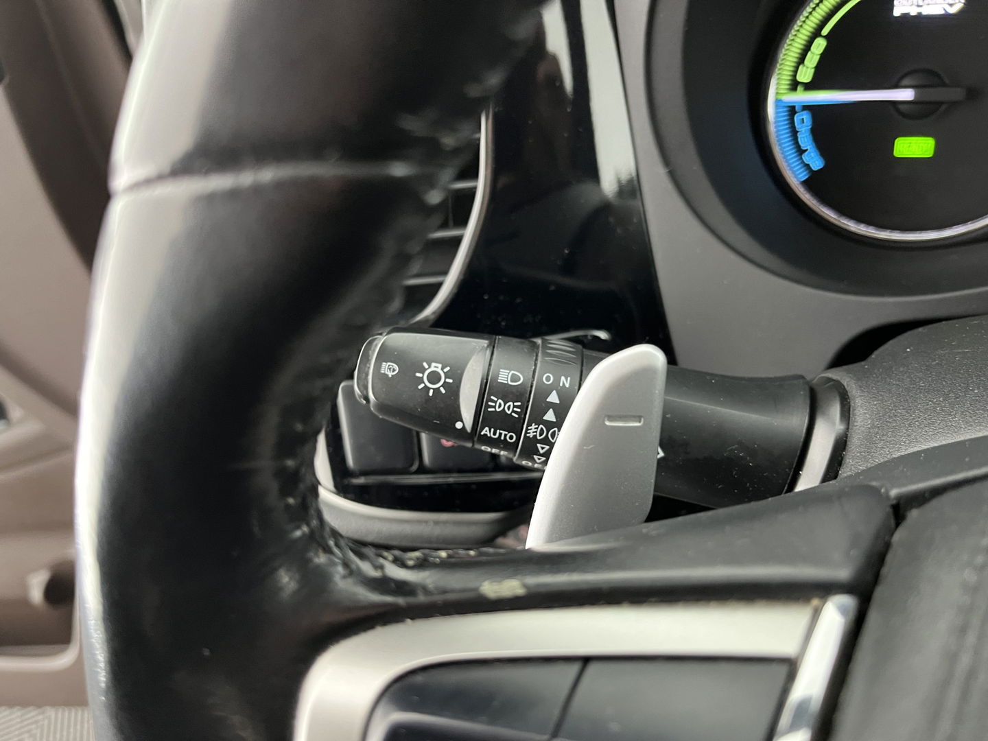 Mitsubishi Outlander 2.0 PHEV Instyle ( Plug-In ) Aut *BROWN-FULL-LEATHER | LED-LIGHTS | NAVI-FULLMAP | KEYLESS | CAMERA | HEATED-COMFORTSEATS | ECC | SHIFT-PADDLES | PDC | CRUISE | PRIVACY-GLASS | DAB | TOWBAR | 18''ALU *