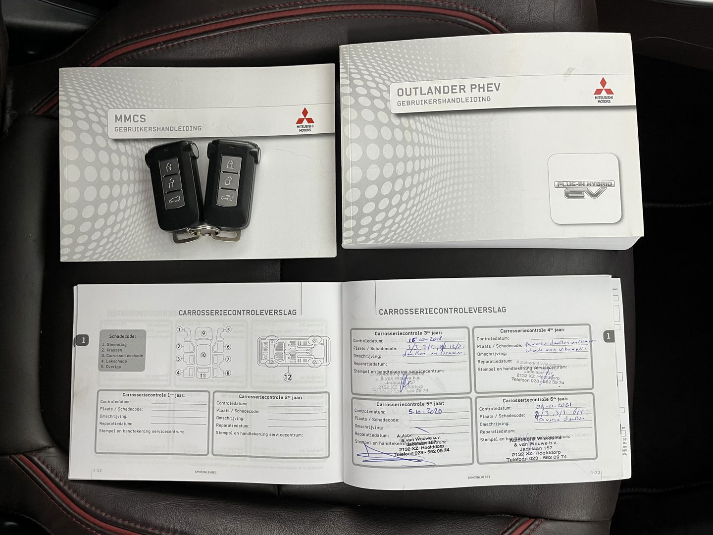 Mitsubishi Outlander 2.0 PHEV Instyle ( Plug-In ) Aut *BROWN-FULL-LEATHER | LED-LIGHTS | NAVI-FULLMAP | KEYLESS | CAMERA | HEATED-COMFORTSEATS | ECC | SHIFT-PADDLES | PDC | CRUISE | PRIVACY-GLASS | DAB | TOWBAR | 18''ALU *