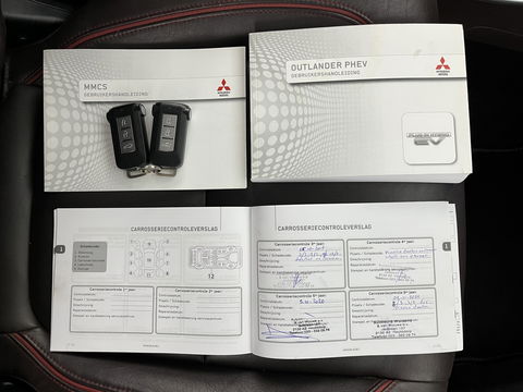 Mitsubishi Outlander 2.0 PHEV Instyle ( Plug-In ) Aut *BROWN-FULL-LEATHER | LED-LIGHTS | NAVI-FULLMAP | KEYLESS | CAMERA | HEATED-COMFORTSEATS | ECC | SHIFT-PADDLES | PDC | CRUISE | PRIVACY-GLASS | DAB | TOWBAR | 18''ALU *