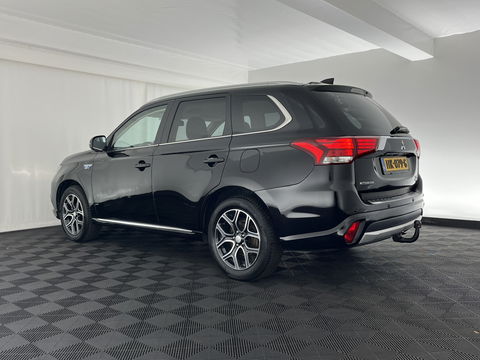Mitsubishi Outlander 2.0 PHEV Instyle ( Plug-In ) Aut *BROWN-FULL-LEATHER | LED-LIGHTS | NAVI-FULLMAP | KEYLESS | CAMERA | HEATED-COMFORTSEATS | ECC | SHIFT-PADDLES | PDC | CRUISE | PRIVACY-GLASS | DAB | TOWBAR | 18''ALU *