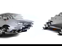 Mitsubishi Outlander - 2.0 PHEV (Plug-In) Pure (INCL-BTW) Aut. *LEATHER-MICROFIBRE | COMFORTSEATS | CARPLAY | CAMERA | DAB+ | KEYLESS | PRIVACY-GLASS | SHIFT-PADDLES | TOWBAR | 16''ALU*