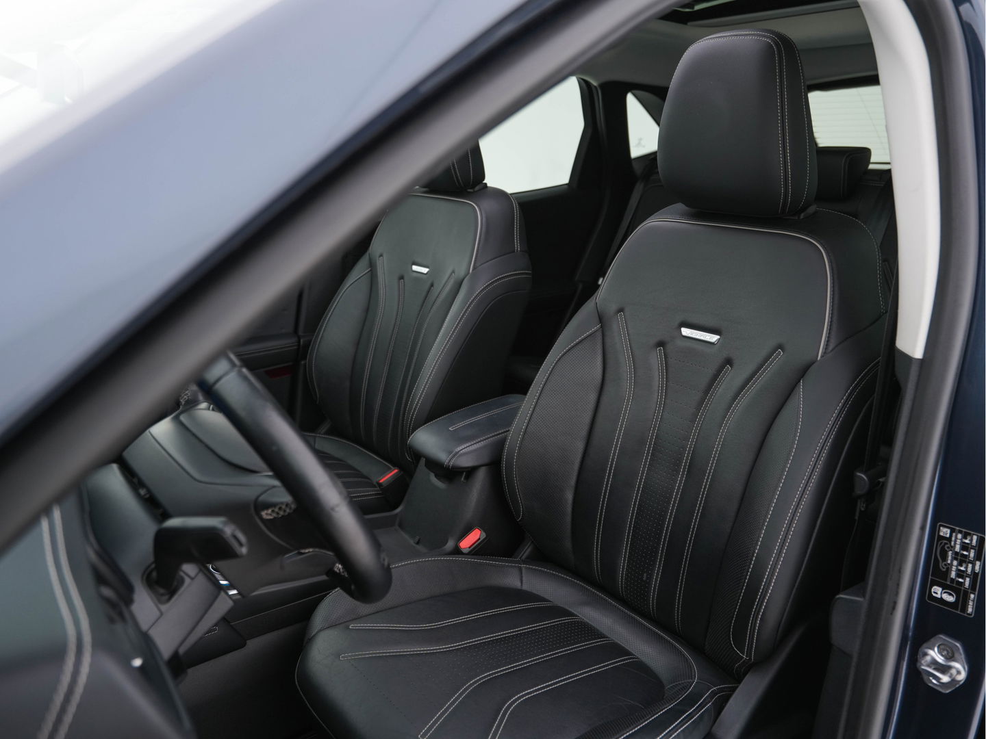 Ford Kuga 2.5 PHEV Vignale (Plug-In) (INCL-BTW) Aut. *PANO | LUXURY-LEATHER | DIGI-COCKPIT | FULL-LED | BANG/OLUFSEN-AUDIO |  HEAD-UP | KEYLESS | DAB | CARPLAY | NAVI-FULLMAP | MEMORY-PACK | HEATED-COMFORTSEATS | LANE-ASSIST | .