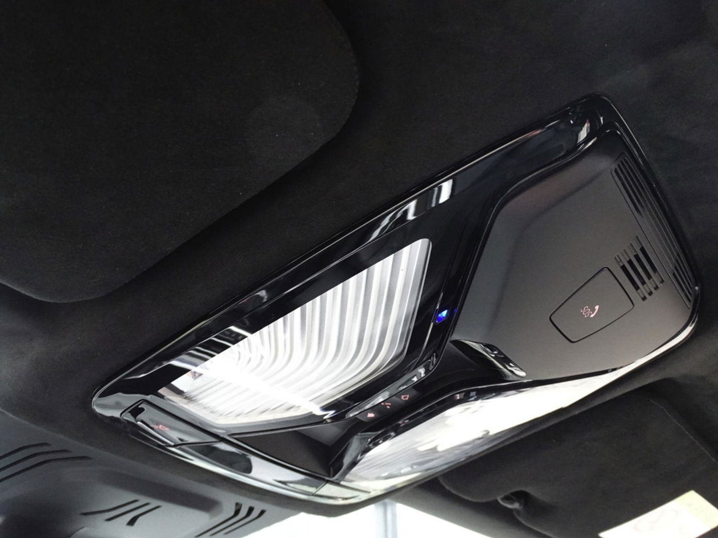 BMW X6 M Competition 627PK / SkyLounge / Carbon / Laser / M- Individual /