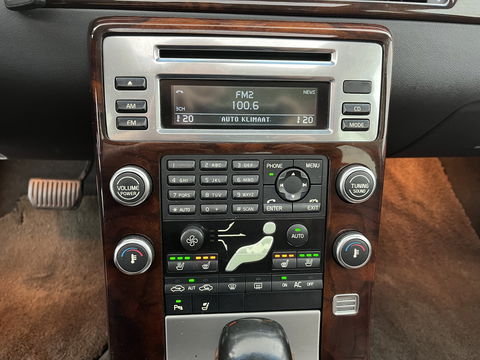 Volvo S80 2.4 D5 Executive Aut. *PANO | LUXURY-LEATHER | XENON | ECC | HEATED-COMFORTSEATS | CRUISE | PDC | WOODEN-INLAY | MEMORY-PACK | NAVI-FULLMAP | DYNAUDIO | TOWBAR | CRUISE | KEYLESS | 18''ALU*