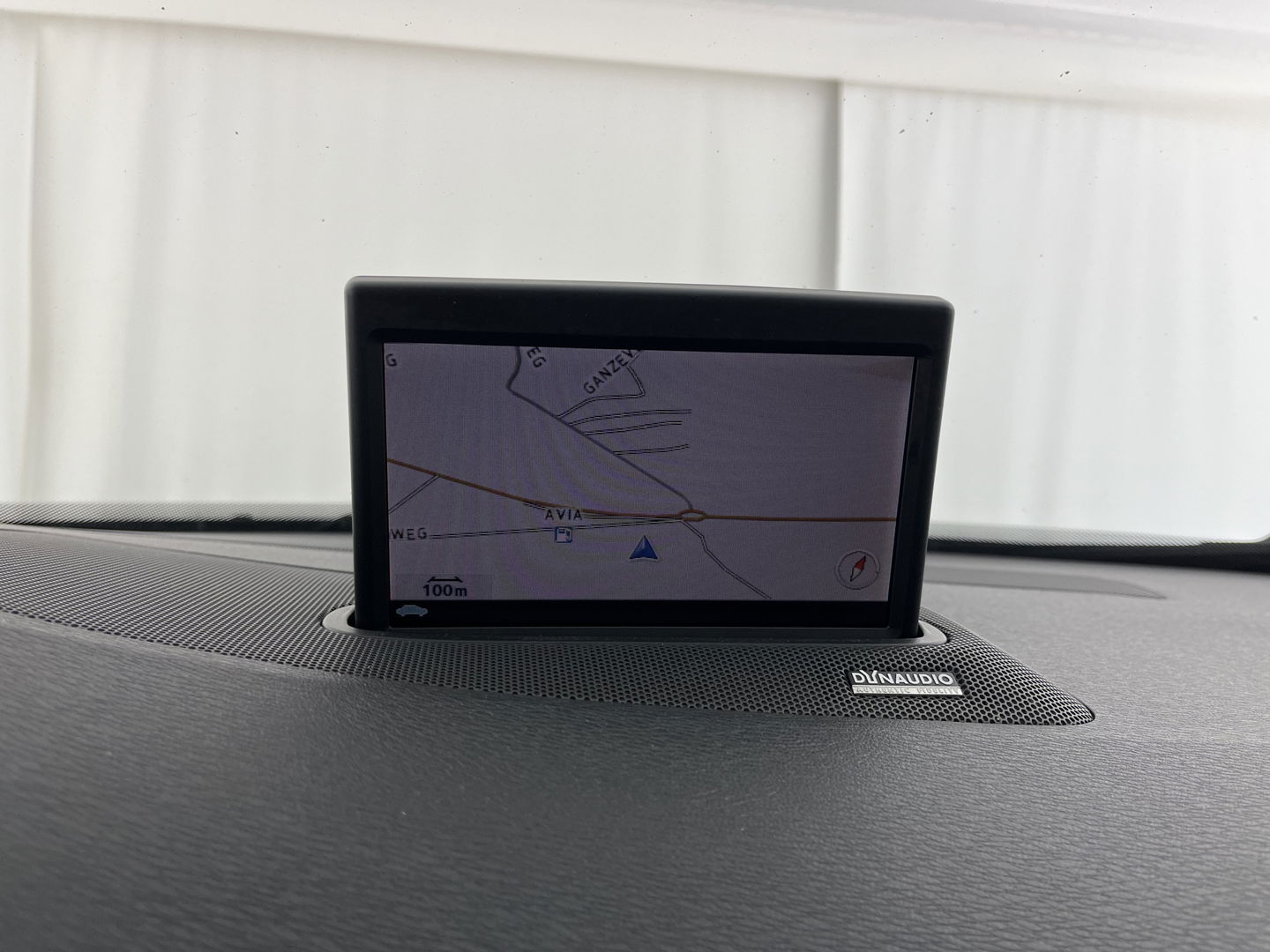 Volvo S80 2.4 D5 Executive Aut. *PANO | LUXURY-LEATHER | XENON | ECC | HEATED-COMFORTSEATS | CRUISE | PDC | WOODEN-INLAY | MEMORY-PACK | NAVI-FULLMAP | DYNAUDIO | TOWBAR | CRUISE | KEYLESS | 18''ALU*