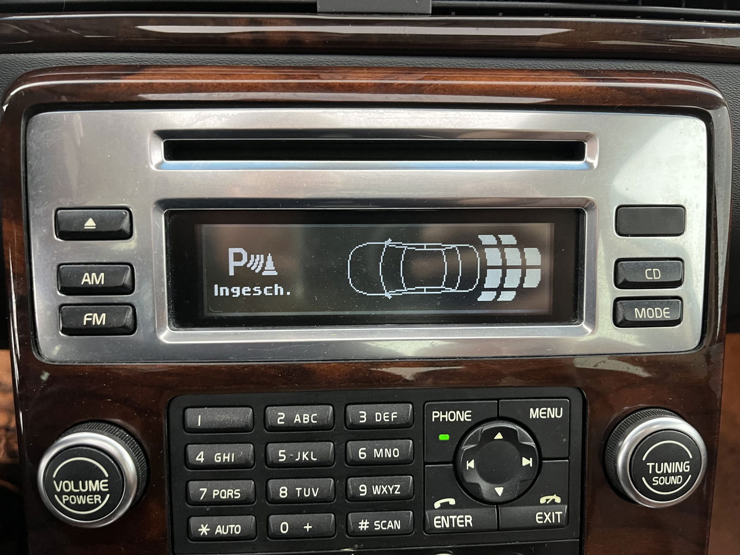 Volvo S80 2.4 D5 Executive Aut. *PANO | LUXURY-LEATHER | XENON | ECC | HEATED-COMFORTSEATS | CRUISE | PDC | WOODEN-INLAY | MEMORY-PACK | NAVI-FULLMAP | DYNAUDIO | TOWBAR | CRUISE | KEYLESS | 18''ALU*