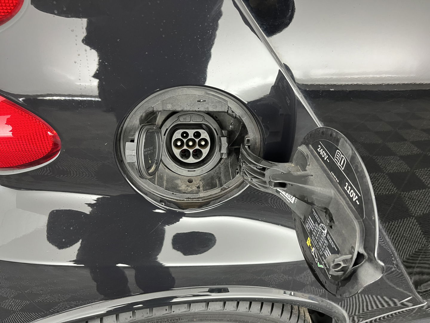 Smart Fortwo cabrio Electric drive Brabus Black-Edition 18 kWh {SOH-99%} Aut. *NAVI-FULLMAP | LEATHER | AIRCO | HEATED-SPORTSEATS | CRUISE | SHIFT-PADDLES  | AIRSCARF | 16'' ALU*