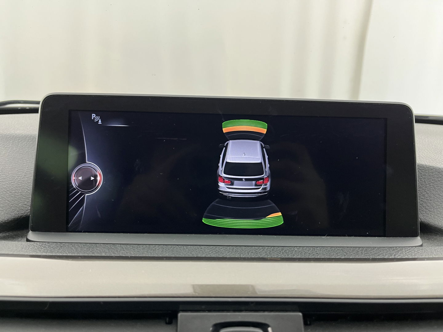 BMW 3 Serie Touring 318d Modern Line High Executive *LEATHER-FABRIC | NAVI-FULLMAP | HEATED-COMFORTSEATS | ECC | PRIVACY-GLASS | TOWBAR | CRUISE | PDC | 17''ALU*