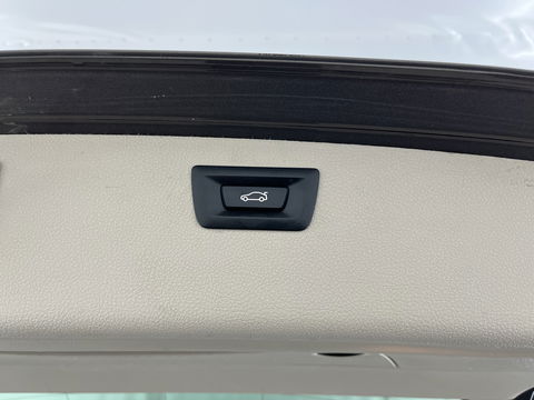 BMW 3 Serie Touring 318d Modern Line High Executive *LEATHER-FABRIC | NAVI-FULLMAP | HEATED-COMFORTSEATS | ECC | PRIVACY-GLASS | TOWBAR | CRUISE | PDC | 17''ALU*