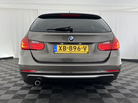 BMW 3 Serie Touring 318d Modern Line High Executive *LEATHER-FABRIC | NAVI-FULLMAP | HEATED-COMFORTSEATS | ECC | PRIVACY-GLASS | TOWBAR | CRUISE | PDC | 17''ALU*