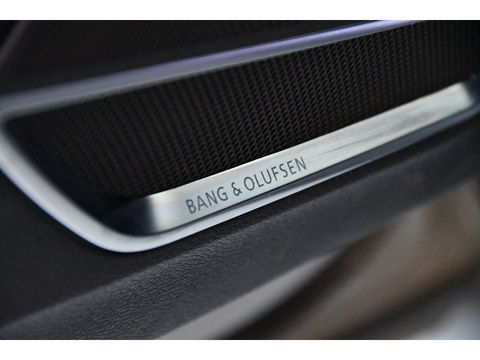 Audi Q3 Sportback 2.5 TFSI RSQ3 Pano*RS Seat*360 Cam*Memory*Sonos