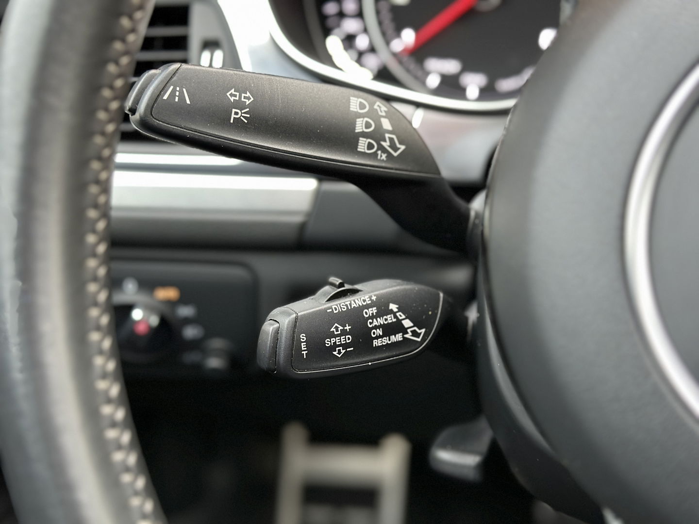 Audi A6 Avant 2.0 TFSI quattro S-Line | Panoramadak | Camera | Apple Carplay | Android Auto | Wegklapbare Trekhaak | ACC | Stoelverwarming | Keyless