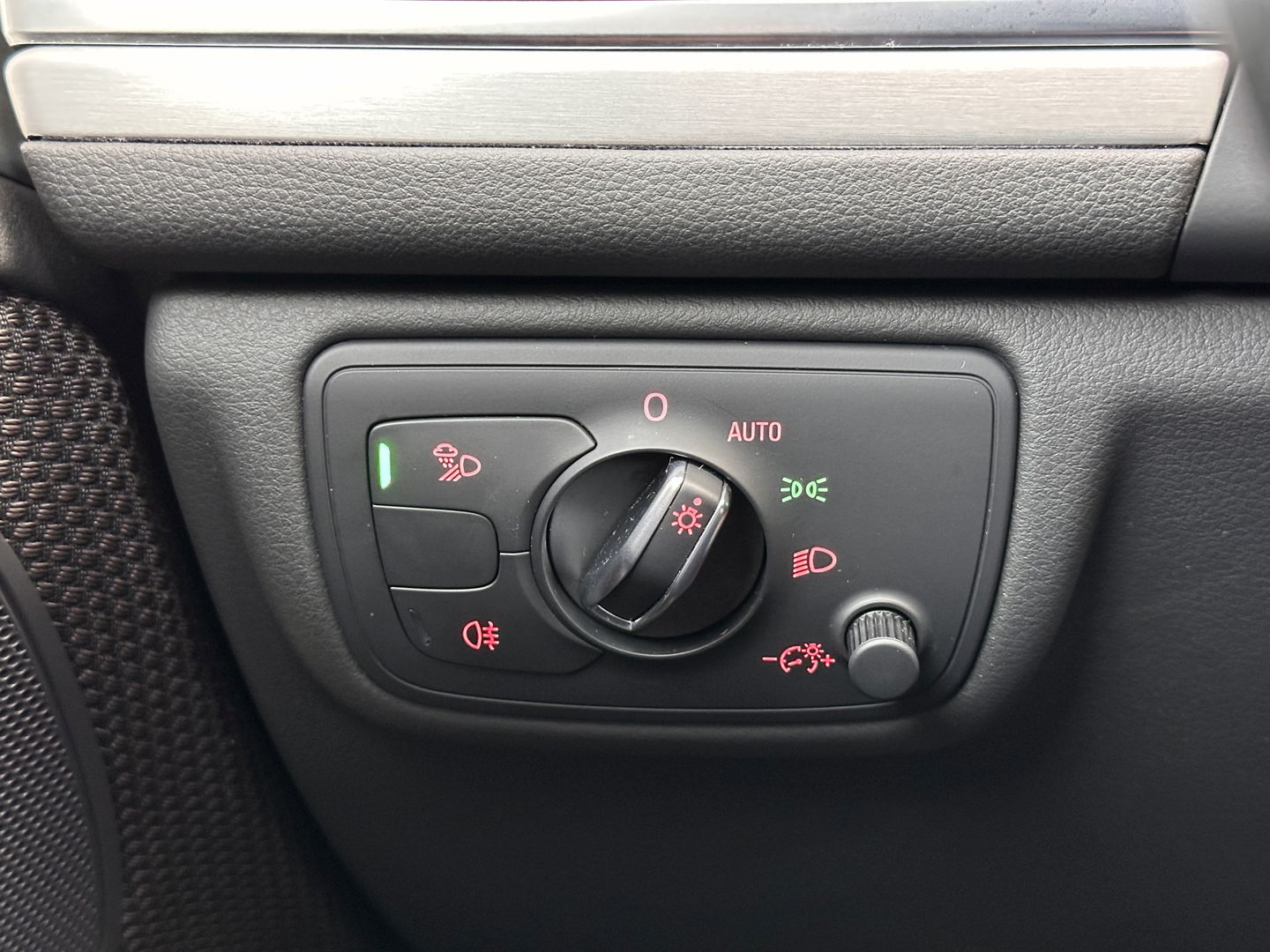 Audi A6 Avant 2.0 TFSI quattro S-Line | Panoramadak | Camera | Apple Carplay | Android Auto | Wegklapbare Trekhaak | ACC | Stoelverwarming | Keyless