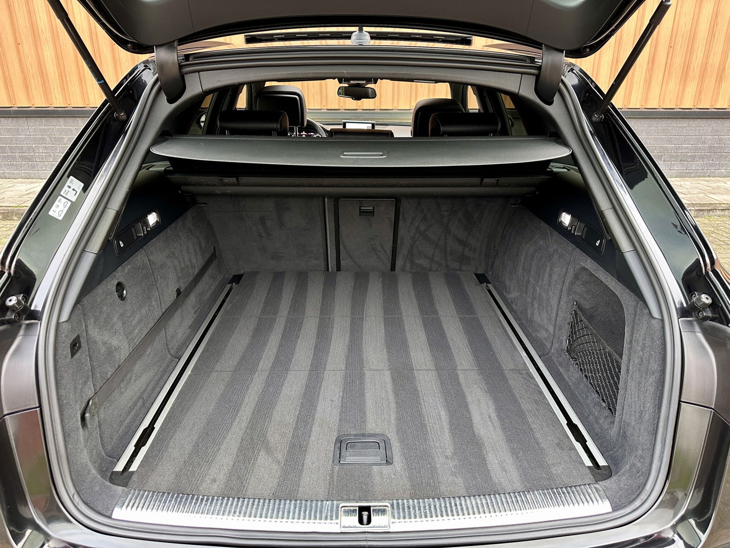 Audi A6 Avant 2.0 TFSI quattro S-Line | Panoramadak | Camera | Apple Carplay | Android Auto | Wegklapbare Trekhaak | ACC | Stoelverwarming | Keyless