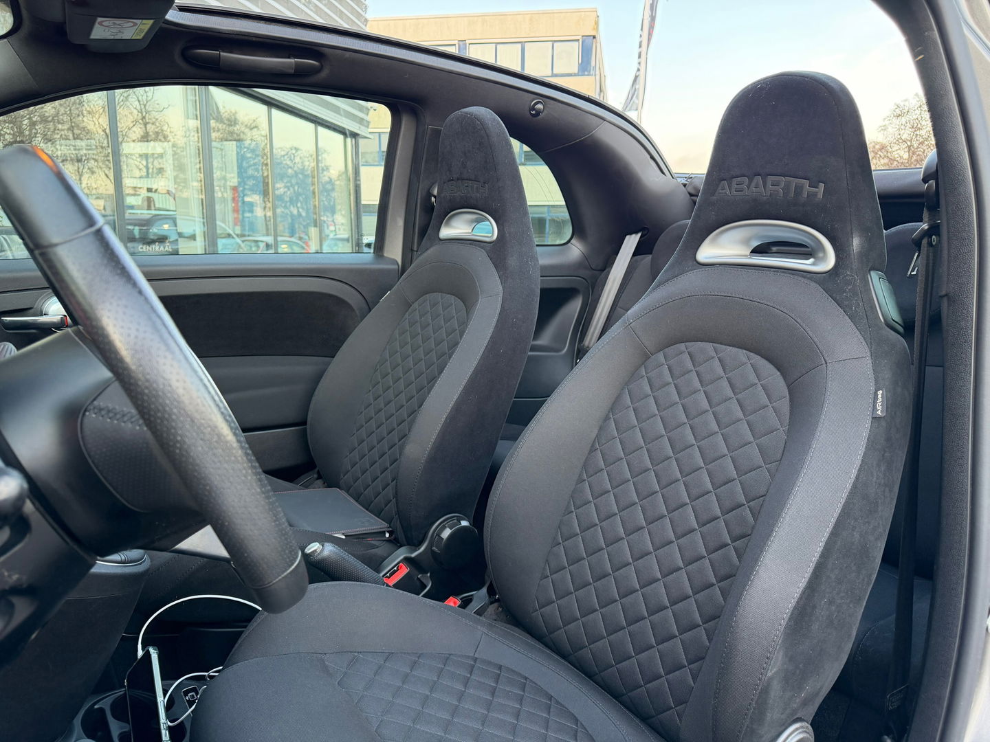 Fiat 500C 1.4 T-Jet Abarth 595C Pista|Carplay|Pdc|Navi|Climate Control|165PK