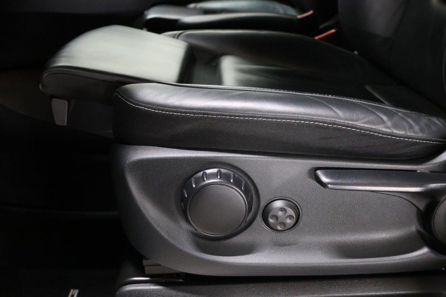 Mercedes-Benz V-Klasse 300d Extra Lang DC Avantgarde Edition