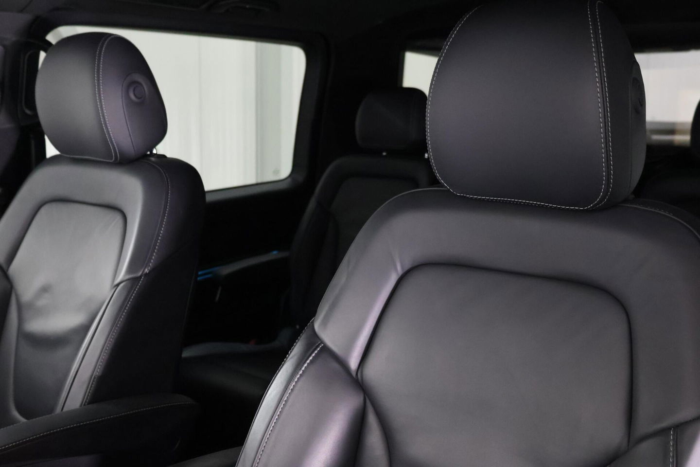 Mercedes-Benz V-Klasse 300d Extra Lang DC Avantgarde Edition