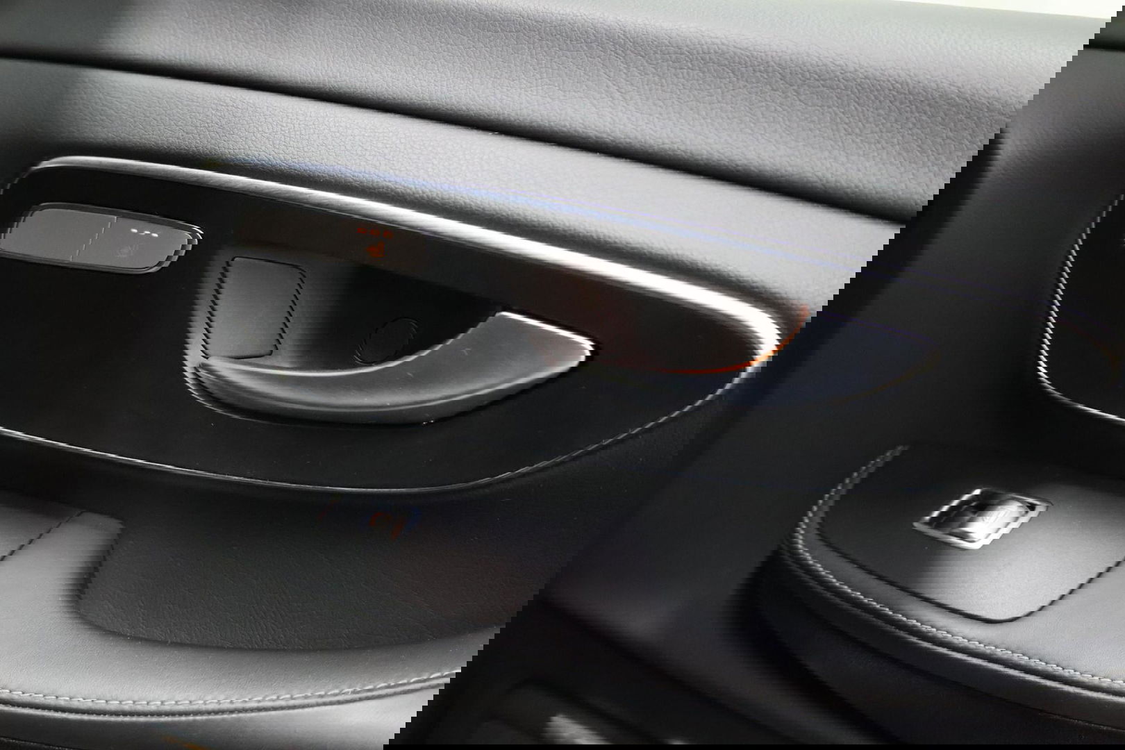 Mercedes-Benz V-Klasse 300d Extra Lang DC Avantgarde Edition