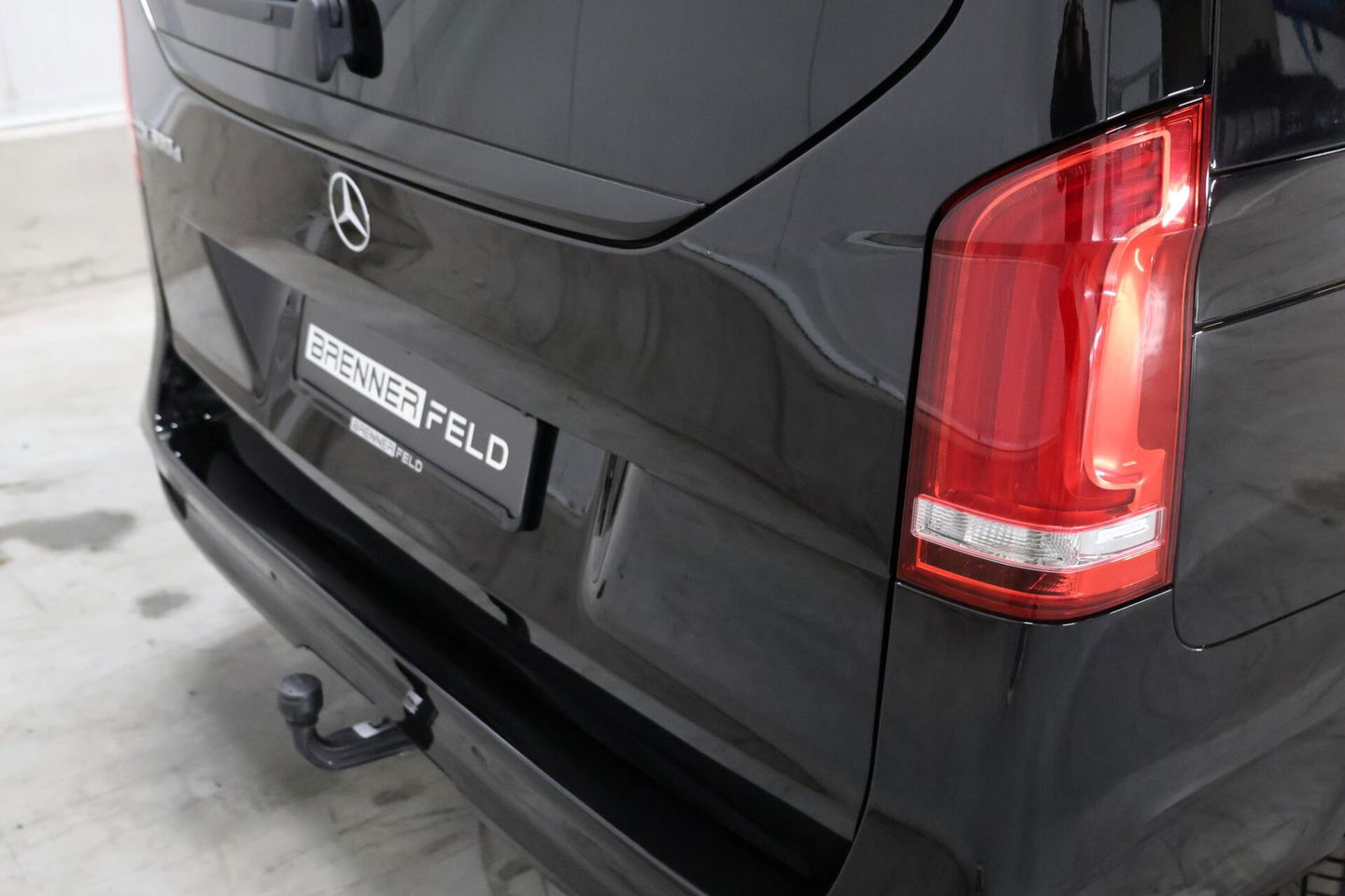 Mercedes-Benz V-Klasse 300d Extra Lang DC Avantgarde Edition